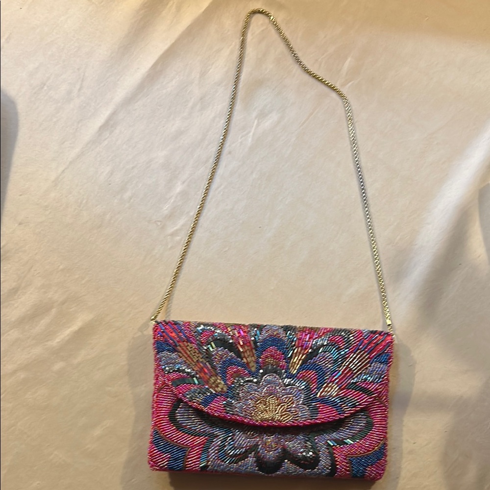 Vintage Muticolored Beaded Clutch and Chain Strap with Vibrant Patterns
